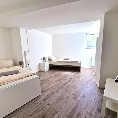 Bs-monteursunterkunft Be1-2 3* Bergisch Gladbach